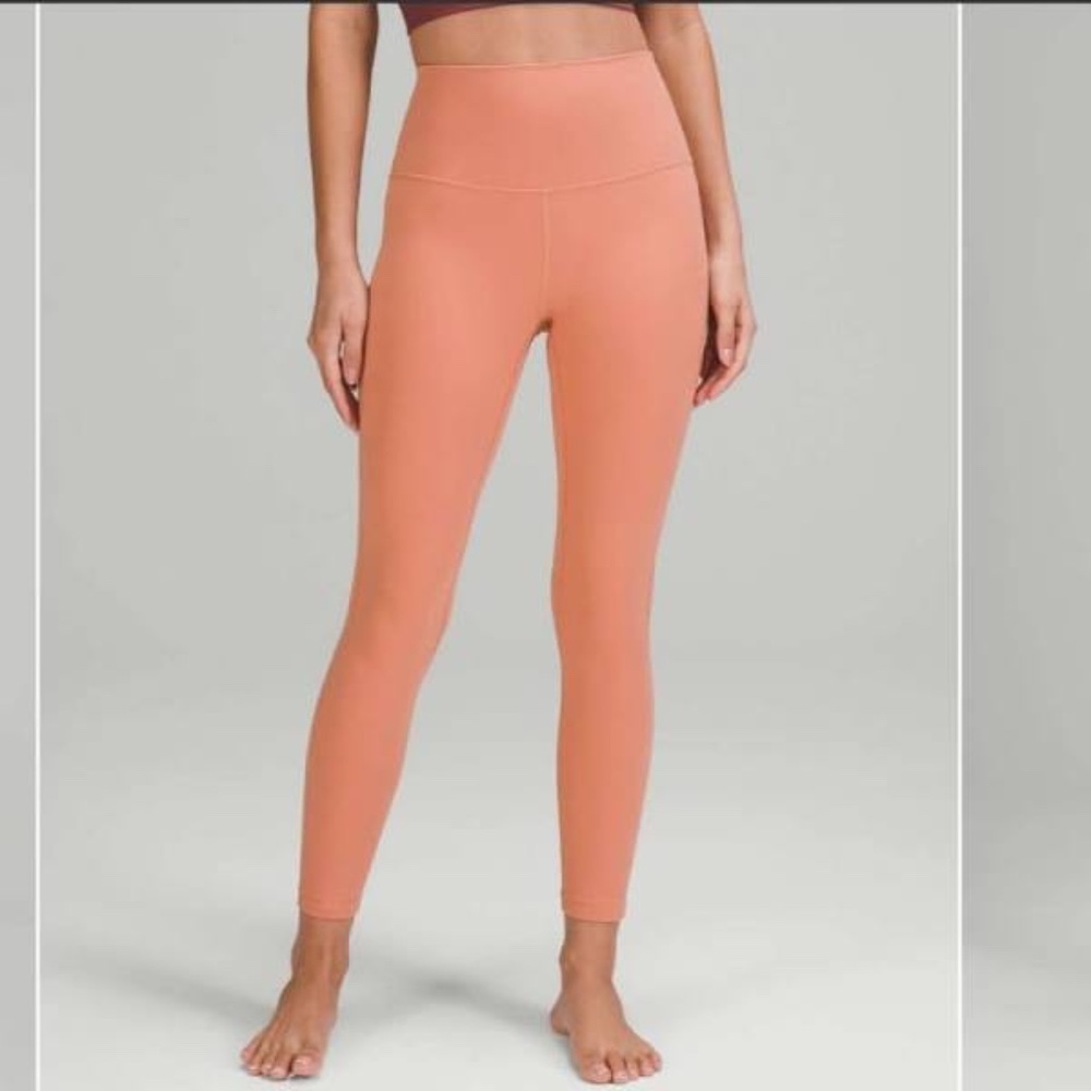 LULULEMON SALMON COLOR CROPPED LEGGING 25 INCHES LONG SIZE 8